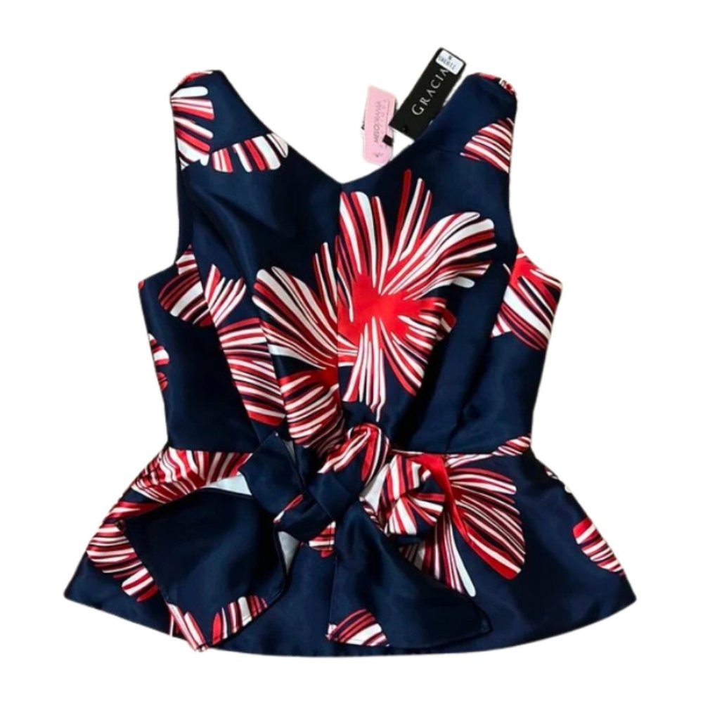 NWT Gracia Floral Top